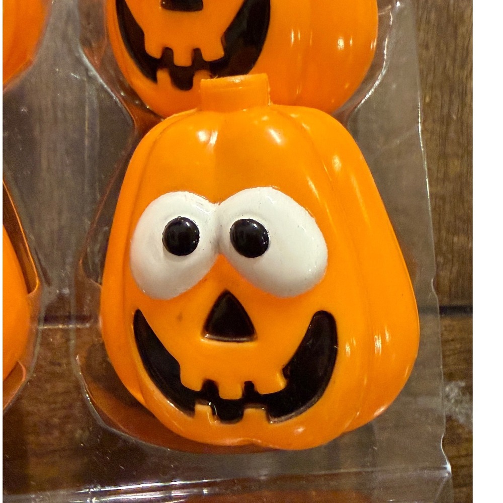 Vintage Halloween 10 Count Blow Mold Goofy Googly Eye Pumpkin String Lights